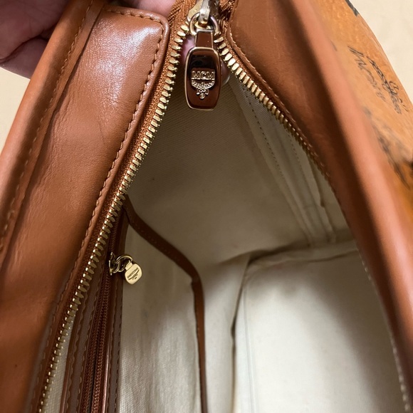 MCM  medium size - Picture 3 of 8